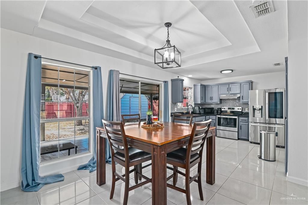 Image 7 of property listing at 1607 Tulipan Avenue, Mission, TX 78572