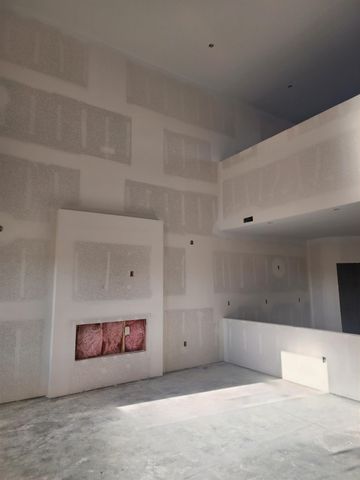 715 N Rainbow Lake St, Wichita, KS 67235