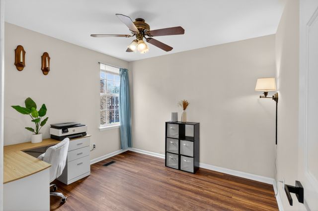 110 Edgehill Ln, Hendersonville, TN 37075