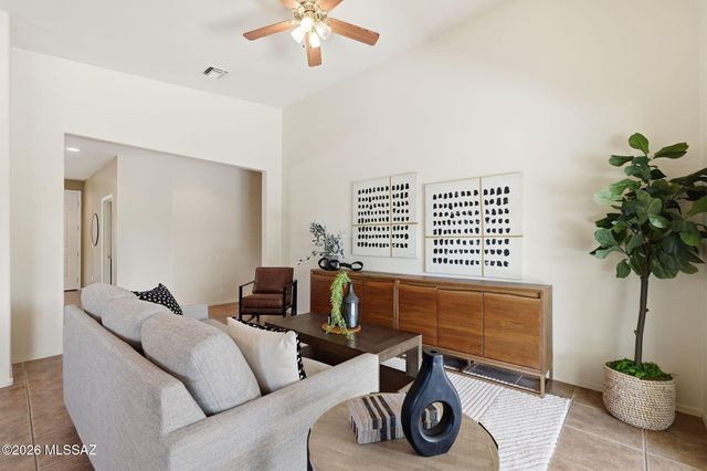 940 N Deep Rock Drive, Vail, AZ 85641