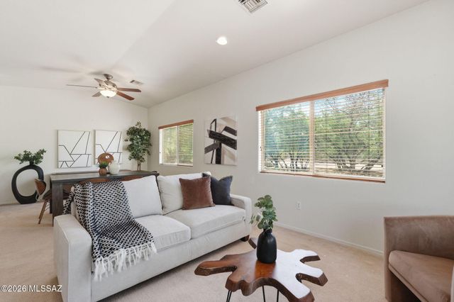 940 N Deep Rock Drive, Vail, AZ 85641