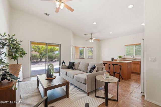 940 N Deep Rock Drive, Vail, AZ 85641