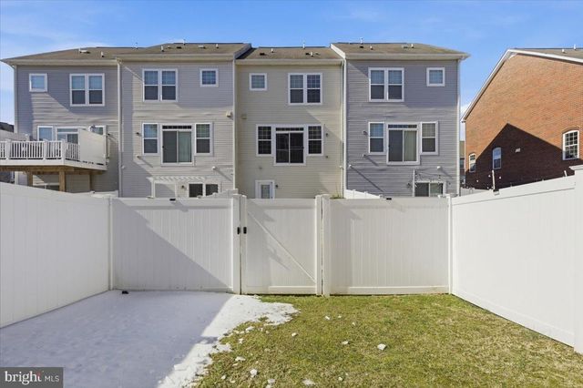 3595 FOSSILSTONE PL, Waldorf, MD 20601