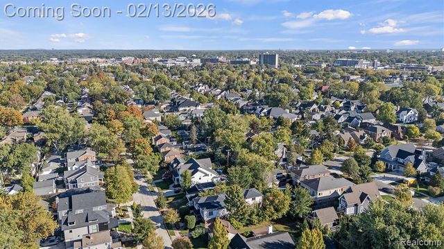 1585 Henrietta Street, Birmingham, MI 48009