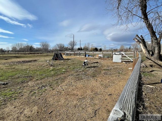 25 S 675 W, Blackfoot, ID 83221