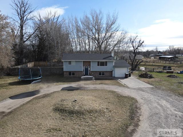 25 S 675 W, Blackfoot, ID 83221