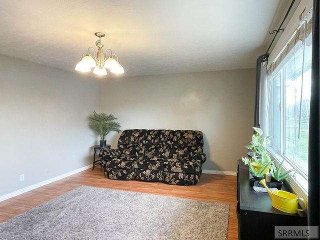 25 S 675 W, Blackfoot, ID 83221