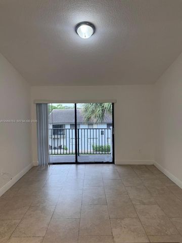 7110 NW 179th Street 310, Hialeah, FL 33015