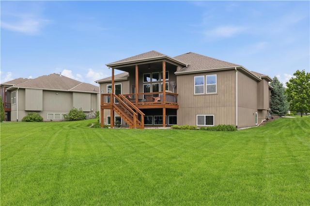 2927 W 155th Terrace, Overland Park, KS 66224