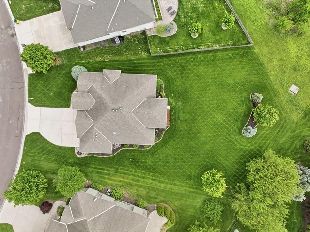 2927 W 155th Terrace, Overland Park, KS 66224