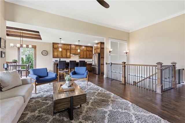 2927 W 155th Terrace, Overland Park, KS 66224