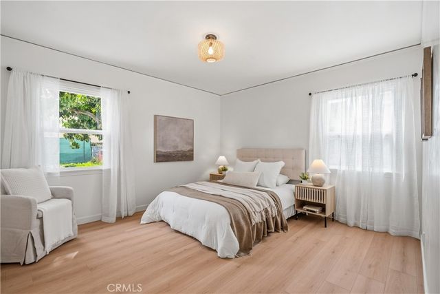 844 W 74th, Los Angeles, CA 90044