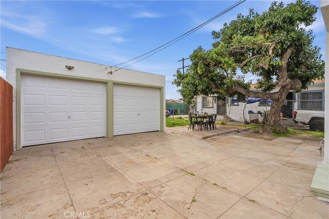 844 W 74th, Los Angeles, CA 90044