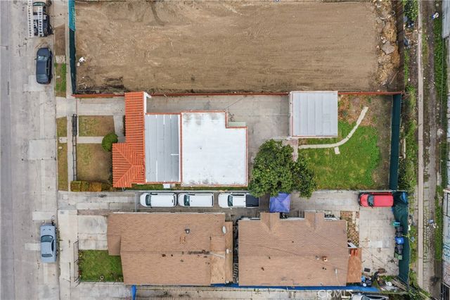 844 W 74th, Los Angeles, CA 90044