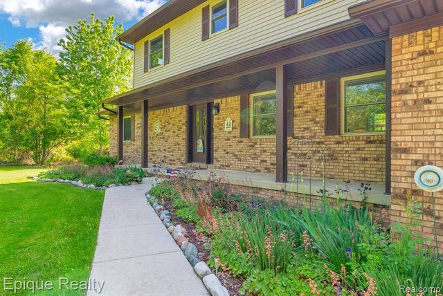 7493 S Sheridan Avenue, Durand, MI 48429