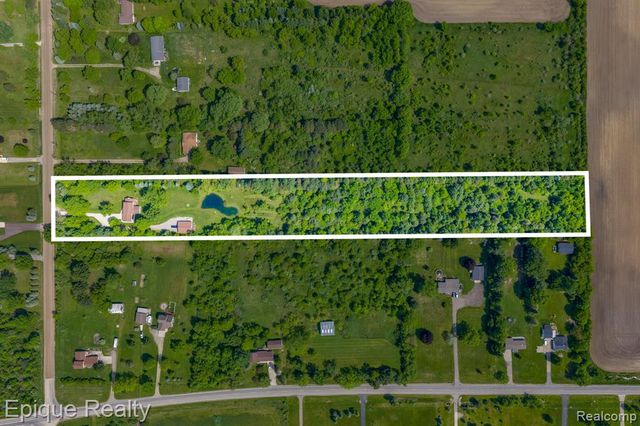 7493 S Sheridan Avenue, Durand, MI 48429