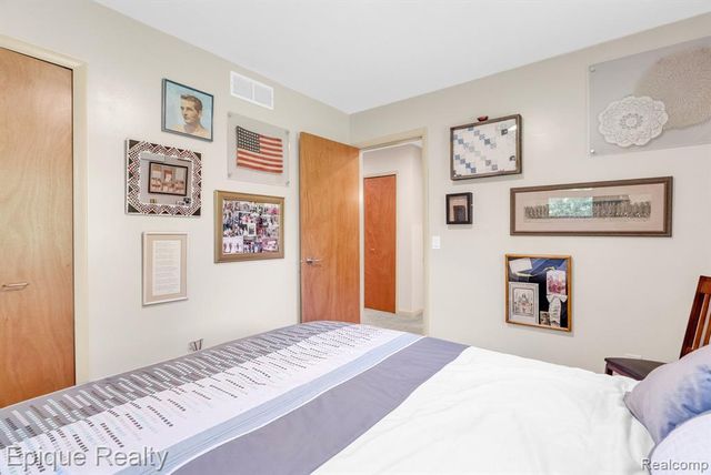 7493 S Sheridan Avenue, Durand, MI 48429