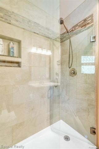 7493 S Sheridan Avenue, Durand, MI 48429