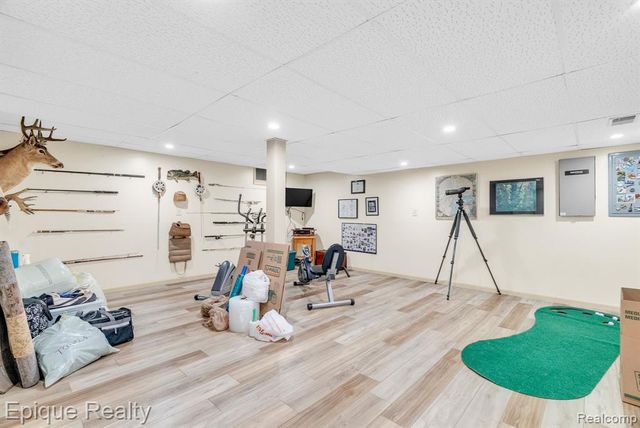 7493 S Sheridan Avenue, Durand, MI 48429