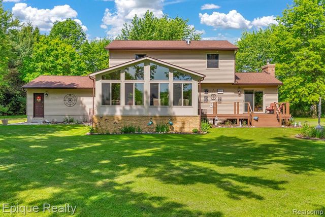 7493 S Sheridan Avenue, Durand, MI 48429