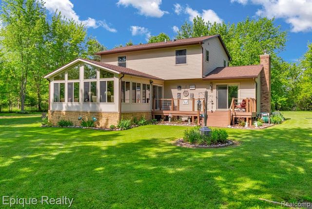 7493 S Sheridan Avenue, Durand, MI 48429
