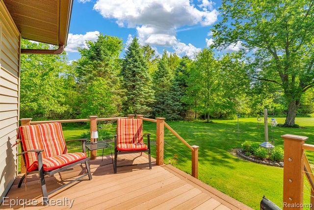 7493 S Sheridan Avenue, Durand, MI 48429