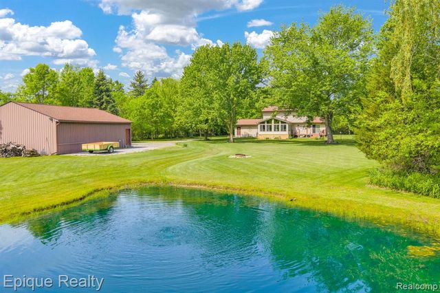 7493 S Sheridan Avenue, Durand, MI 48429