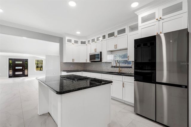 1213 NELA AVENUE, Orlando, FL 32809