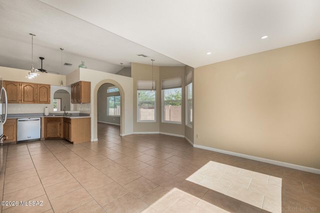 3780 W Mesa Ridge Trail, Tucson, AZ 85742