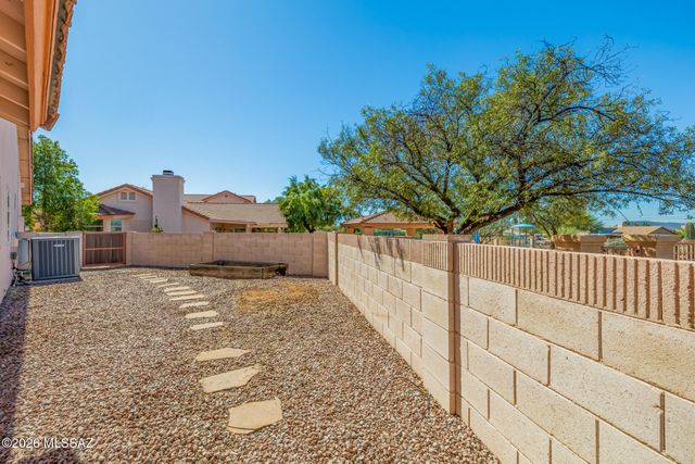 3780 W Mesa Ridge Trail, Tucson, AZ 85742