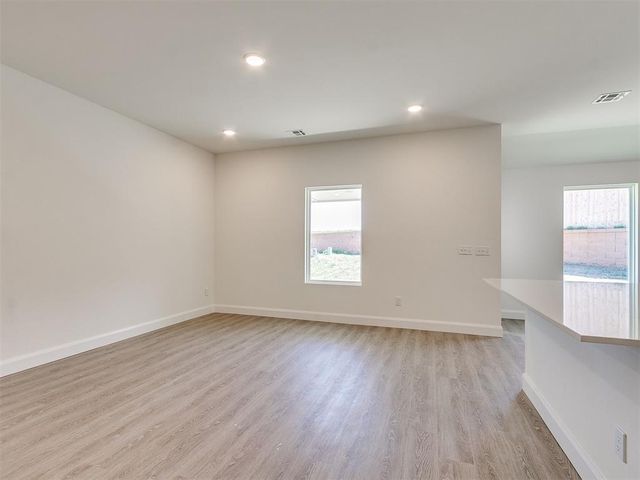 2040 Brush Creek Way, Newcastle, OK 73065