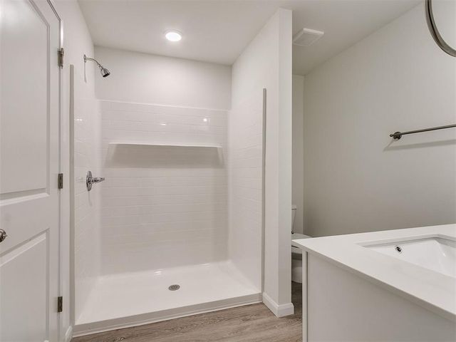 2040 Brush Creek Way, Newcastle, OK 73065