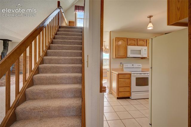 32 Dartmouth Place, Woodland Park, CO 80863