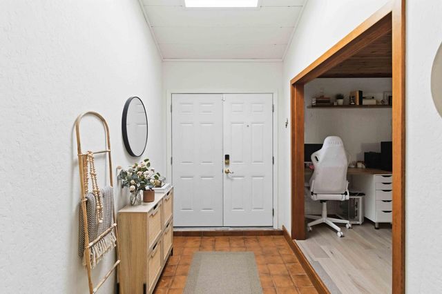 7242 Arutas Dr, North Highlands, CA 95660