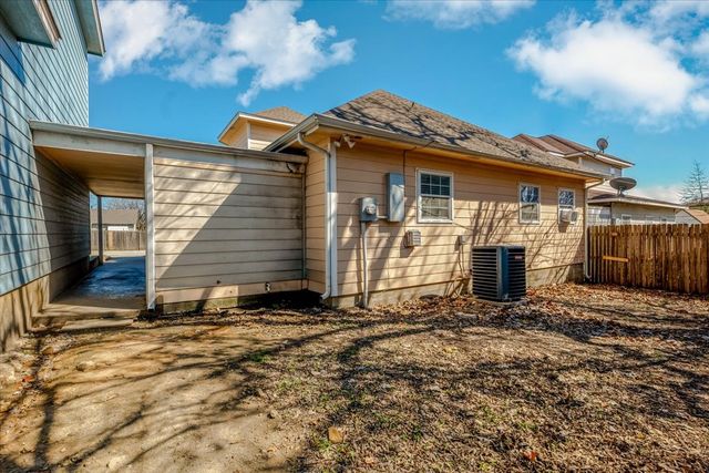 517 NE 1st Street, Mineral Wells, TX 76067