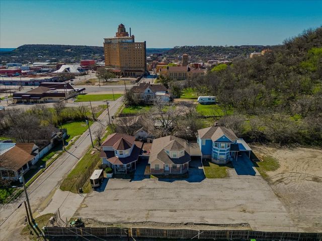 517 NE 1st Street, Mineral Wells, TX 76067