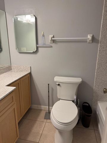 910 SW Airoso Blvd, Port St. Lucie, FL 34983