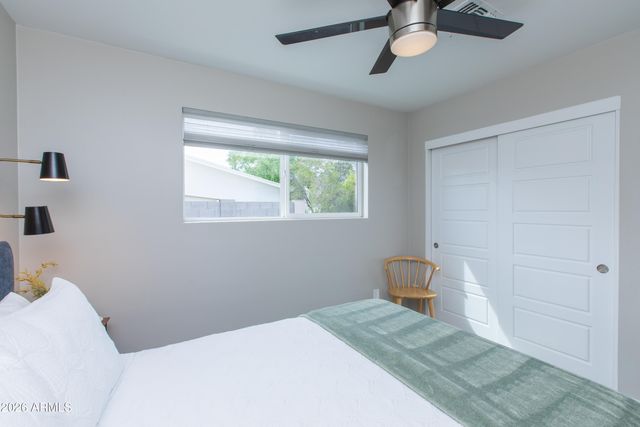 5541 E CHEERY LYNN Road, Phoenix, AZ 85018