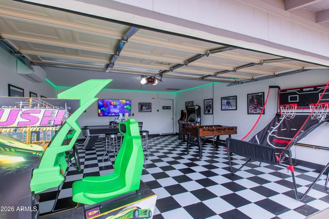 5541 E CHEERY LYNN Road, Phoenix, AZ 85018