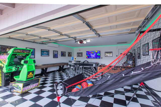 5541 E CHEERY LYNN Road, Phoenix, AZ 85018