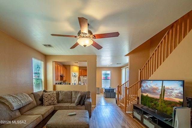 930 S Vista Overlook Drive, Tucson, AZ 85710