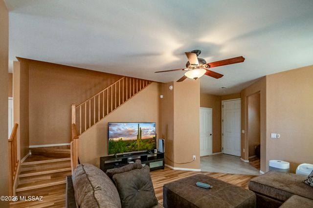 930 S Vista Overlook Drive, Tucson, AZ 85710