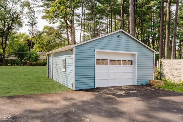 7830 Dean Road, Indianapolis, IN 46240