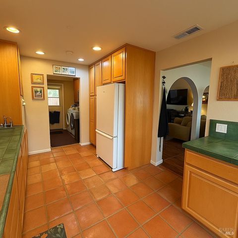 110 La Mancha Way, Sonoma, CA 95476