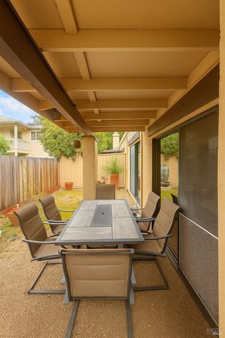 110 La Mancha Way, Sonoma, CA 95476