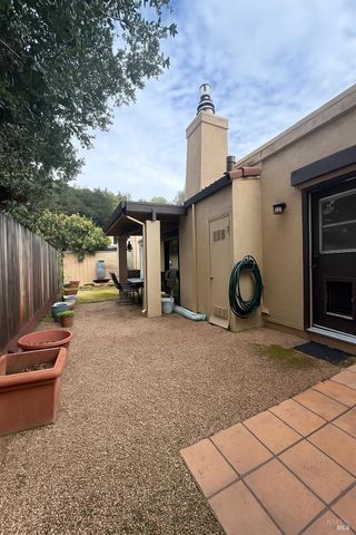 110 La Mancha Way, Sonoma, CA 95476