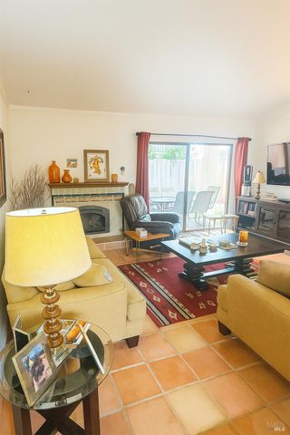 110 La Mancha Way, Sonoma, CA 95476