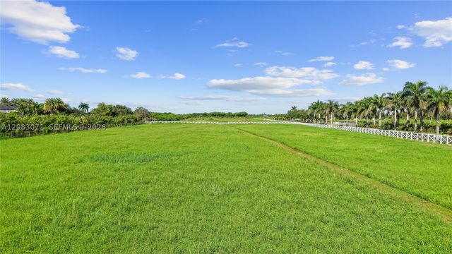 35251 SW 218th Ave, Homestead, FL 33034