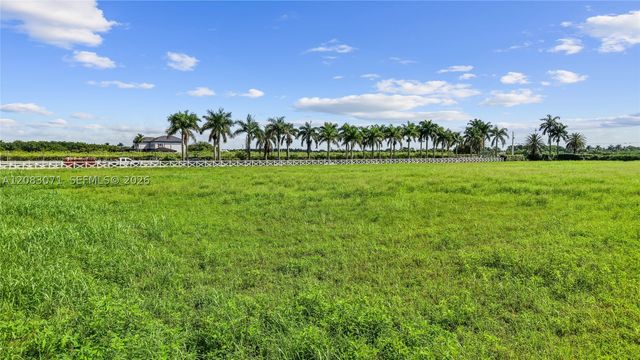 35251 SW 218th Ave, Homestead, FL 33034