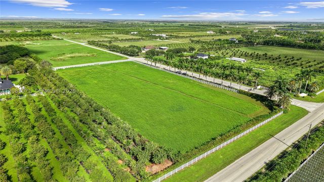 35251 SW 218th Ave, Homestead, FL 33034